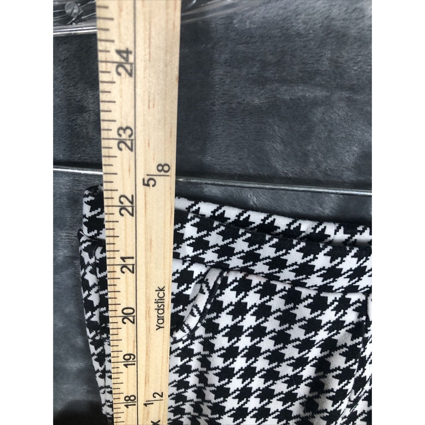 Old Navy Girls Black And White Dog Tooth Stretch Pants Size 5 Toddler