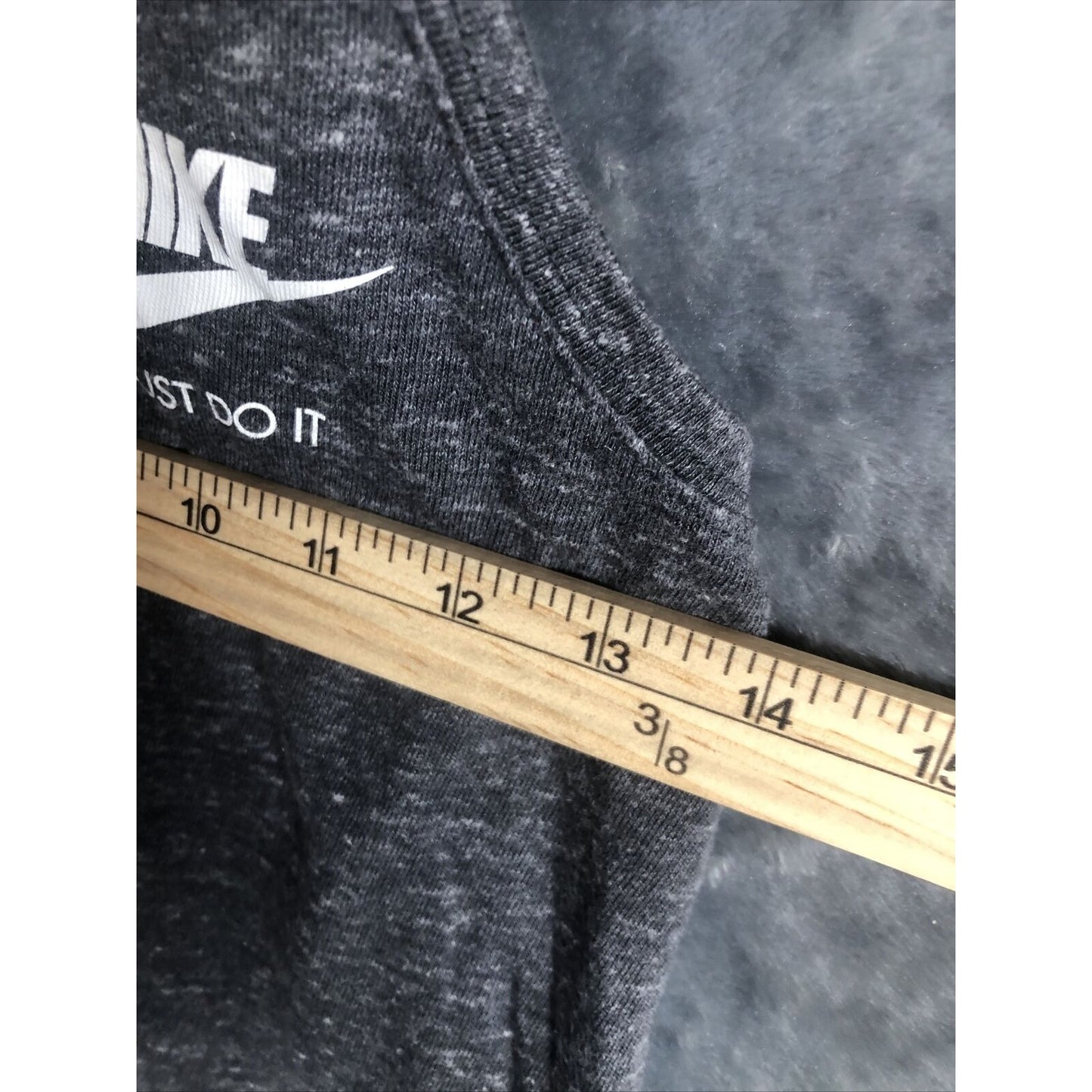 NIKE ‘Just Do It’ Girl’s Tank Top  XL Fit Gray/white 15” Pit To Pit