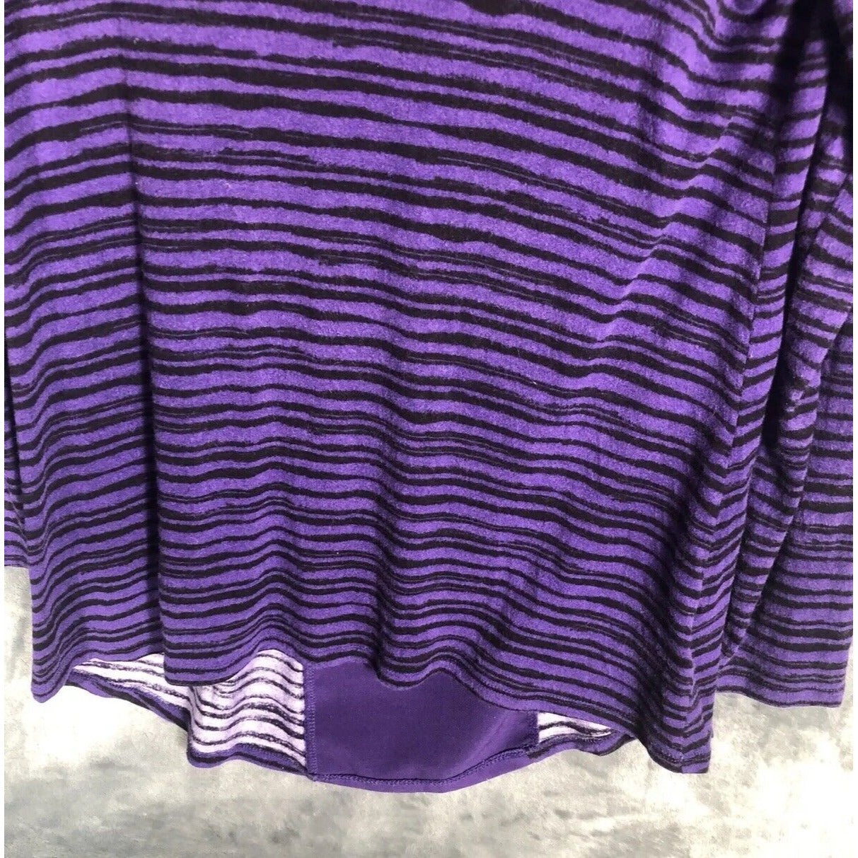 APT 9 Tops Purple/Black Striped Women’s Long Sleeved Shirt Adult Size Medium