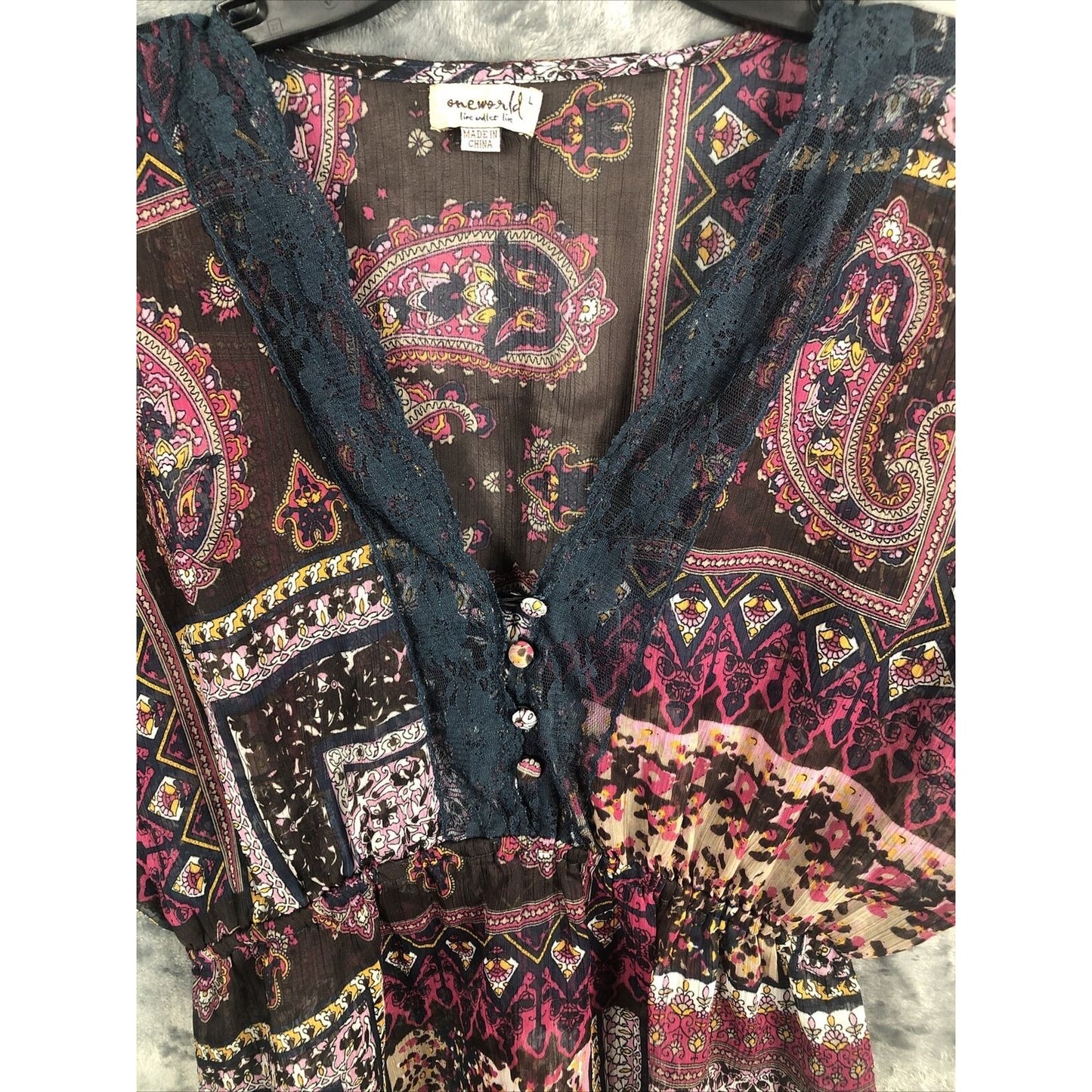 One World Woman's Shirt V-neck Blouse Elastic Waist Short Sleeve Adult Large