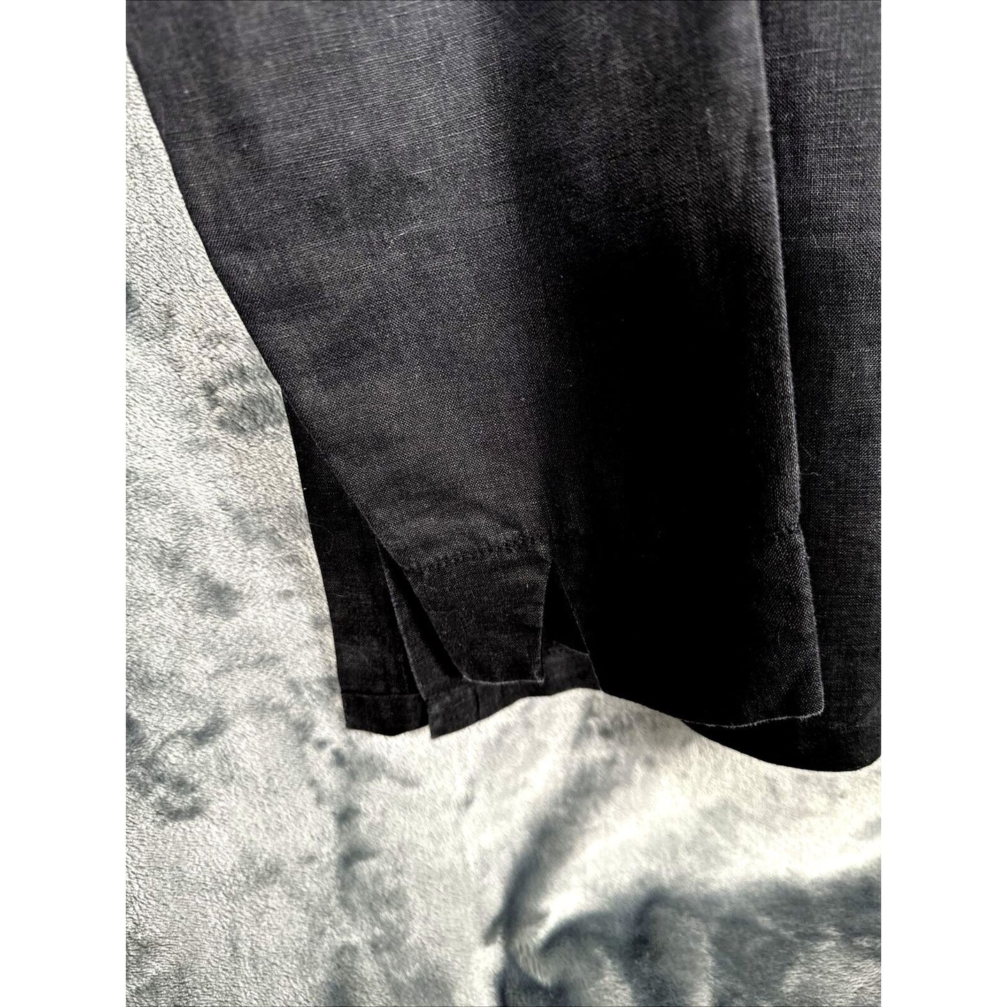 Dialogue Women’s 100% Linen Black V-Neck Long Sleeve Blouse Size 10