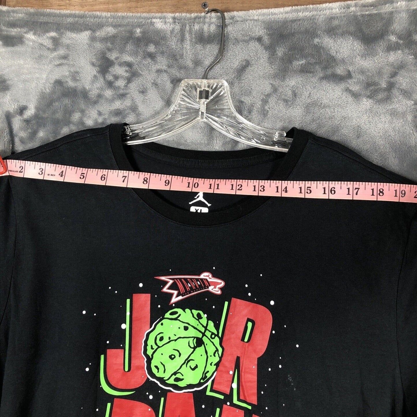 Jordan Mens X-Large Tee Marvin The Martin