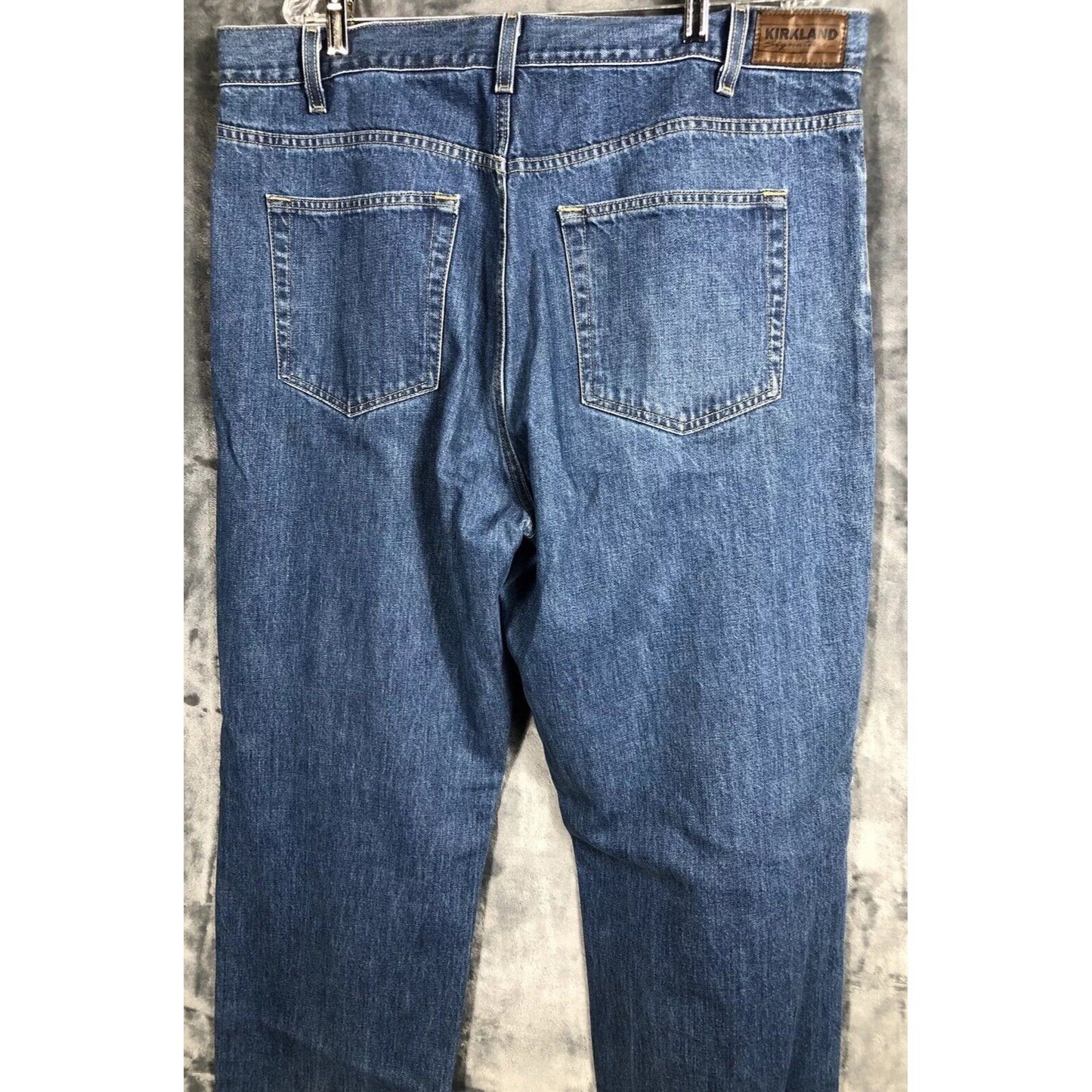 kirkland Signature Jeans Men’s 38X34 Loose Fit Relaxed Jeans