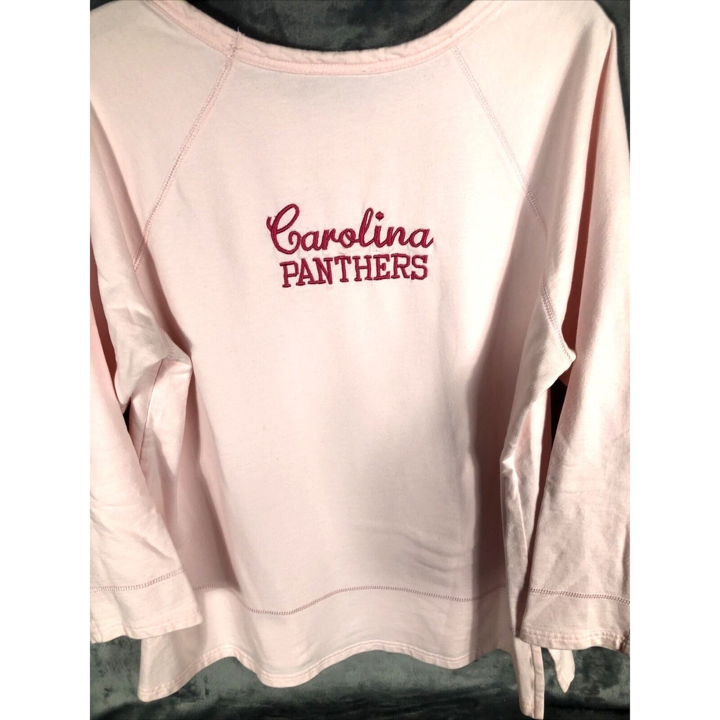 Avenue Sweatshirt Women’s Carolina Panthers Pull Over Shirt