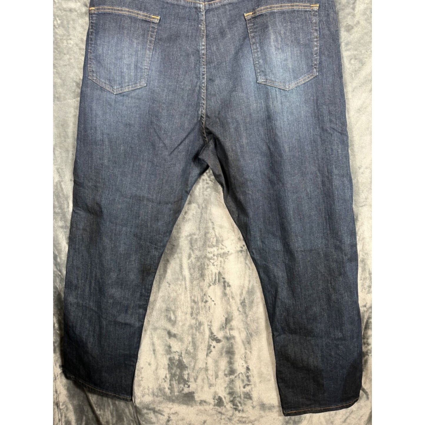 Wrangler Denim Men's Pants Relaxed Fit Jeans Adult Size Men’s 42-30