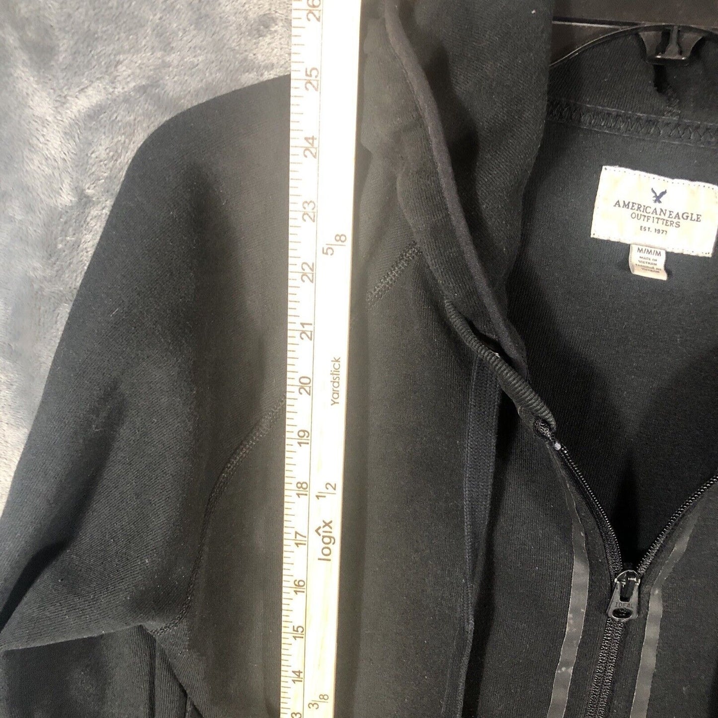 American Eagle Sweater Men’s Black Zip Up Hoodie Sweatshirt Super Soft