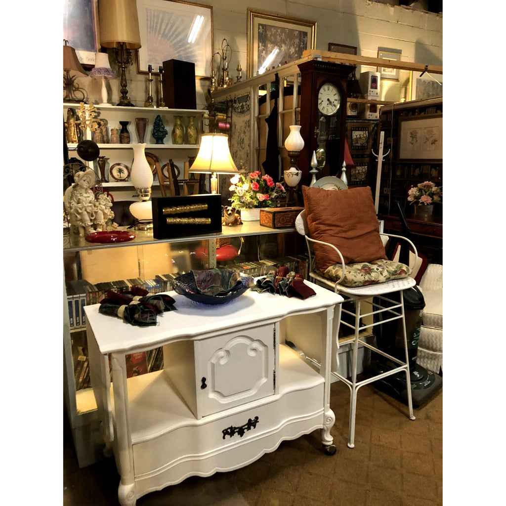 Beautiful White Drop Leaf Buffet  31