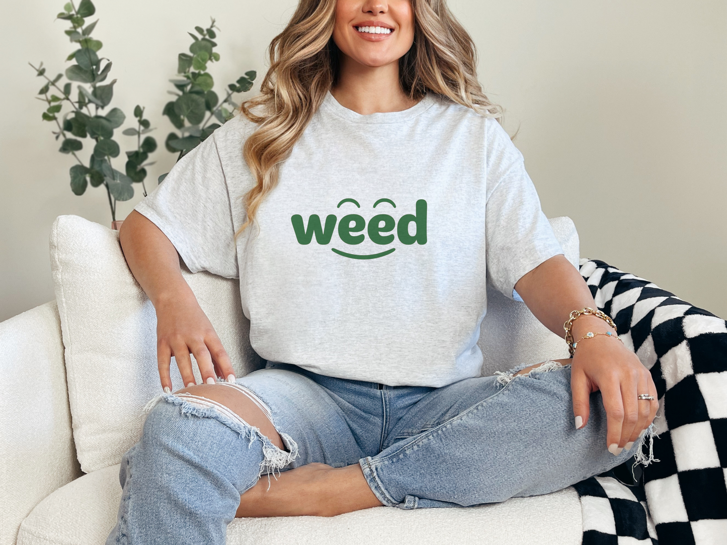 Weed Graphic Tee, Cannabis Art Shirt, Unisex Stoner T-Shirt, Casual Streetwear, Festival Outfit, 420 Gift, Night Aesthetic