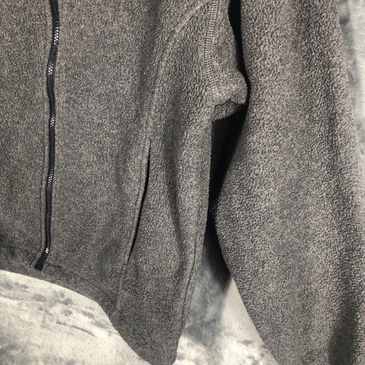 Vintage 90s Columbia Sweater Jacket Woman’s Gray Long Sleeve Sportswear Shirt