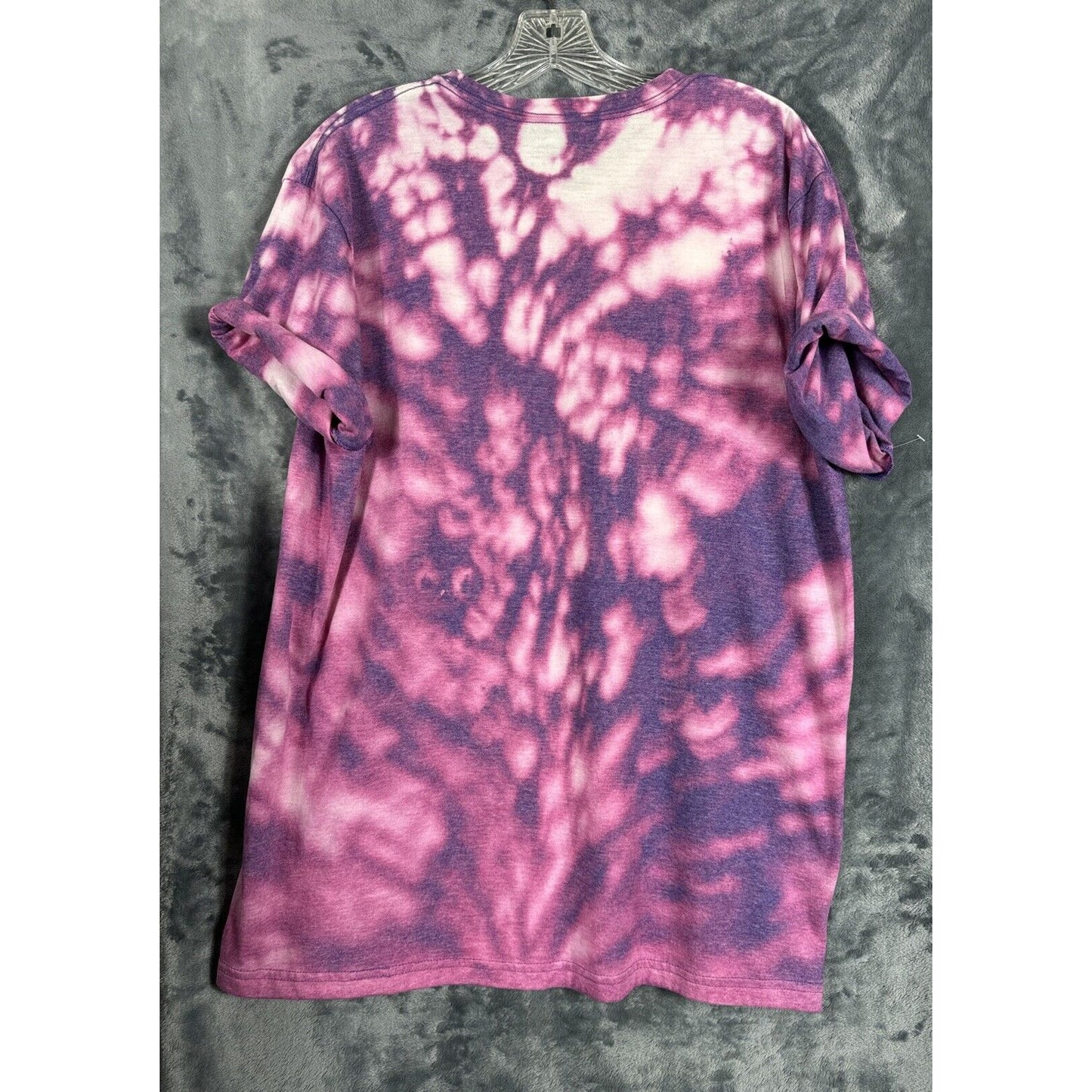 Women’s T-shirt L The Grinch Season Iced Bleached Purple Shirt