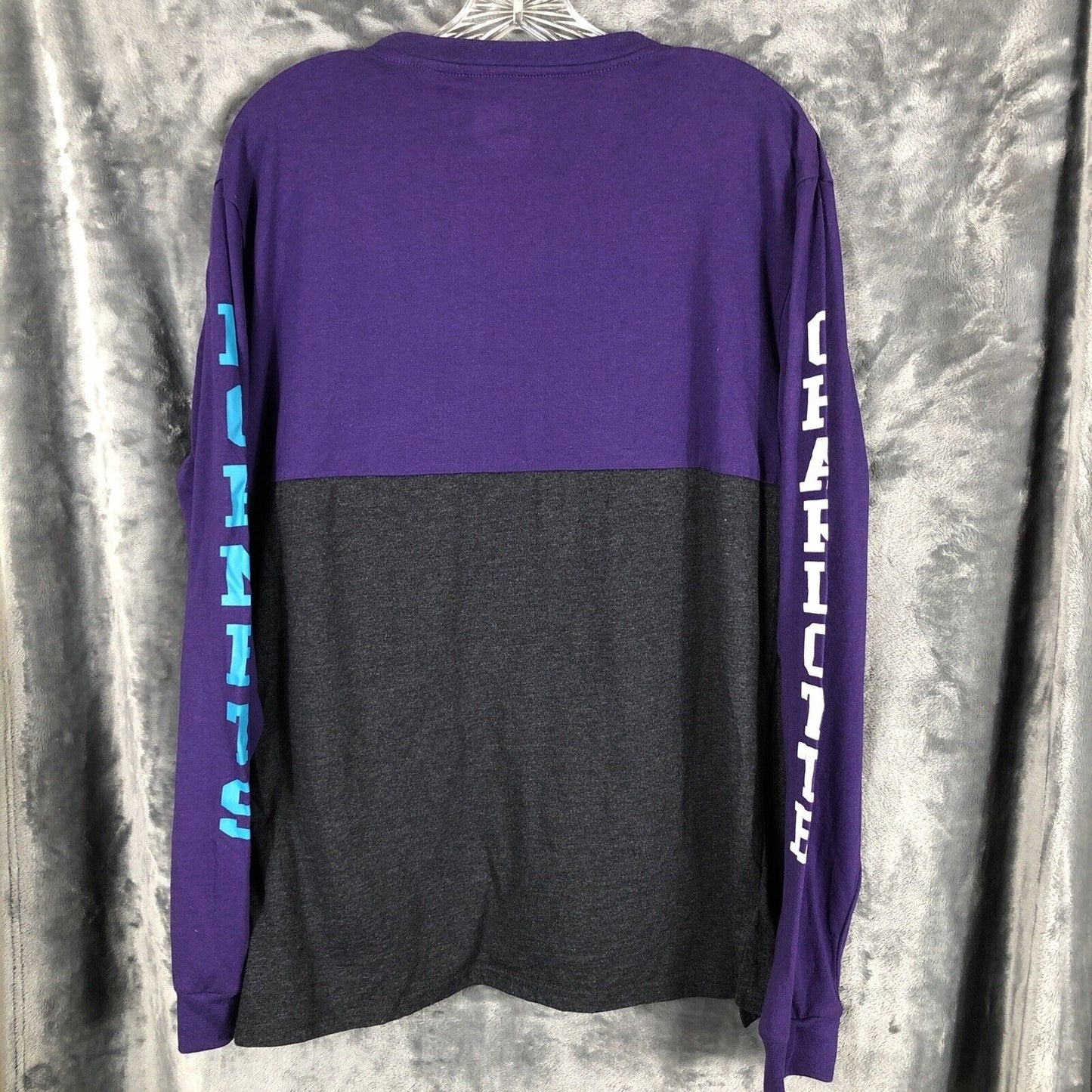 Charlotte Hornets Shirt Woman's Size Large Long Sleeve