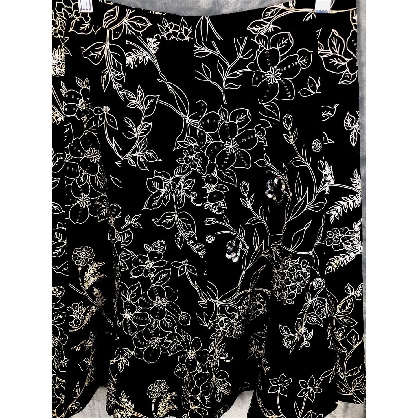 Ann Taylor Loft Skirt 4 Women’s Black Flare Floral Sequined Black Tan