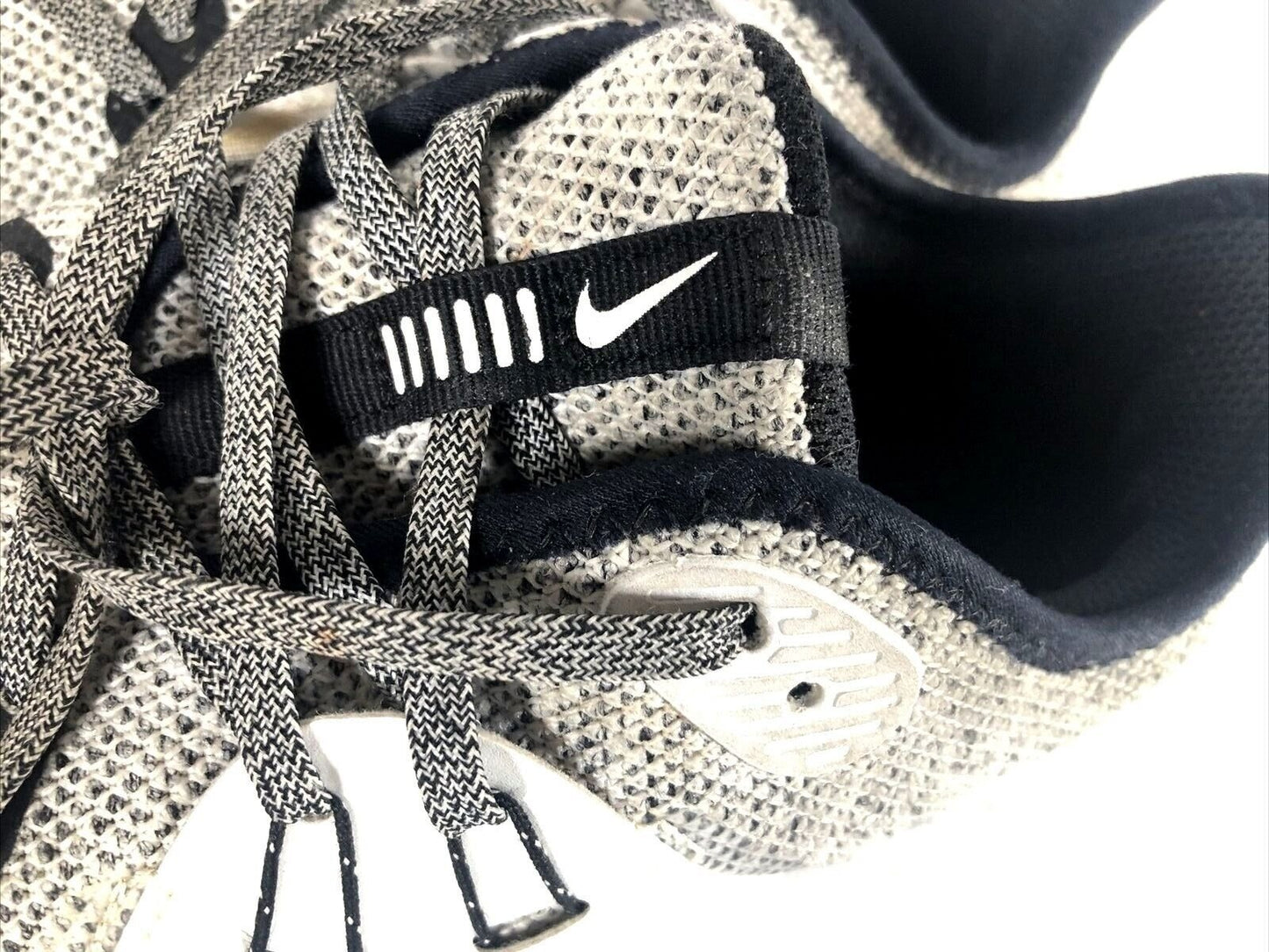 Nike Air Max Mens Sneakers Size 10 Gray Mesh & Leather Shoes