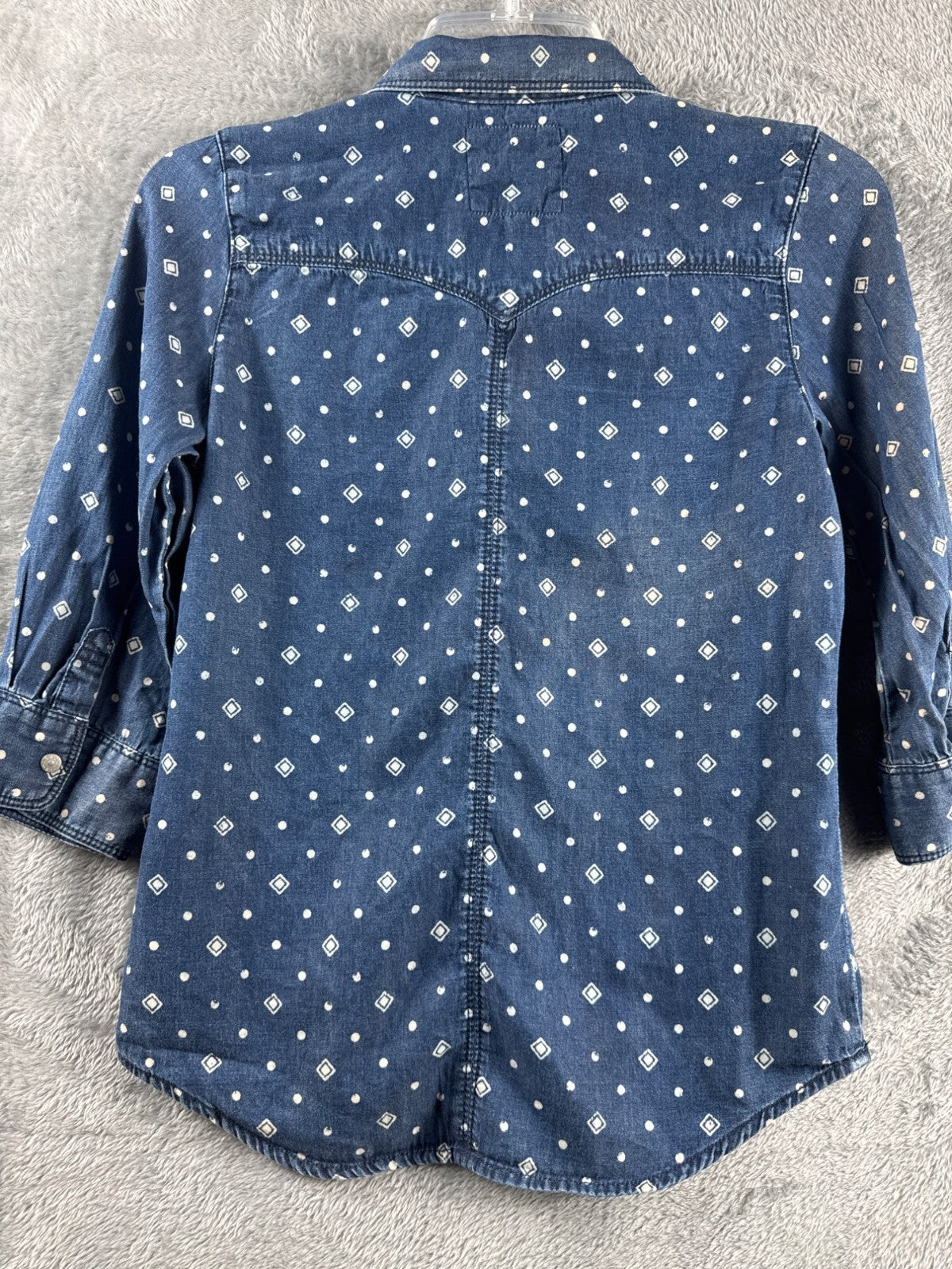 Levis Blue Denim Shirt W/ White Geometric Print Button-Down Front Long Sleeves