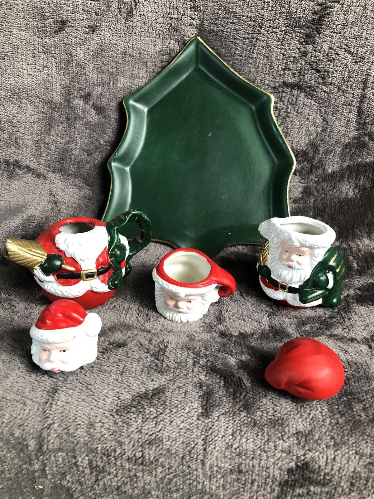 Miniature Tea Set Christmas 7 Piece Set Red Green Christmas