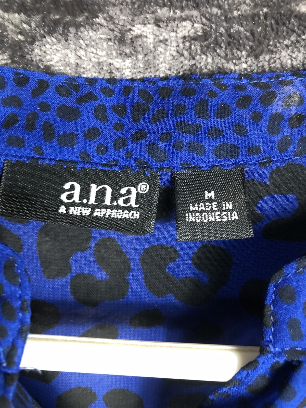 Ana A New Approach Top Royal Blue Animal Print Women’s Size M