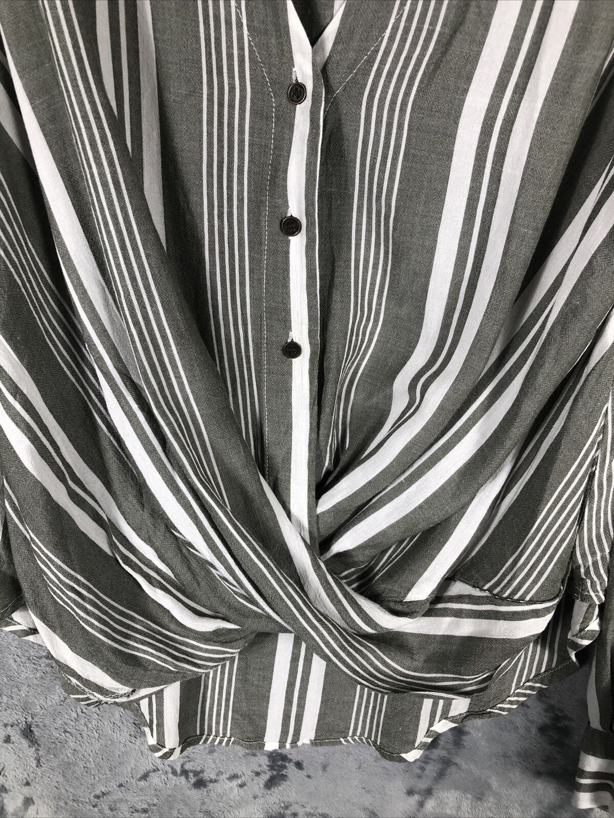 ANA New Apparel Shirt Women’s Blouse Size Adult Small