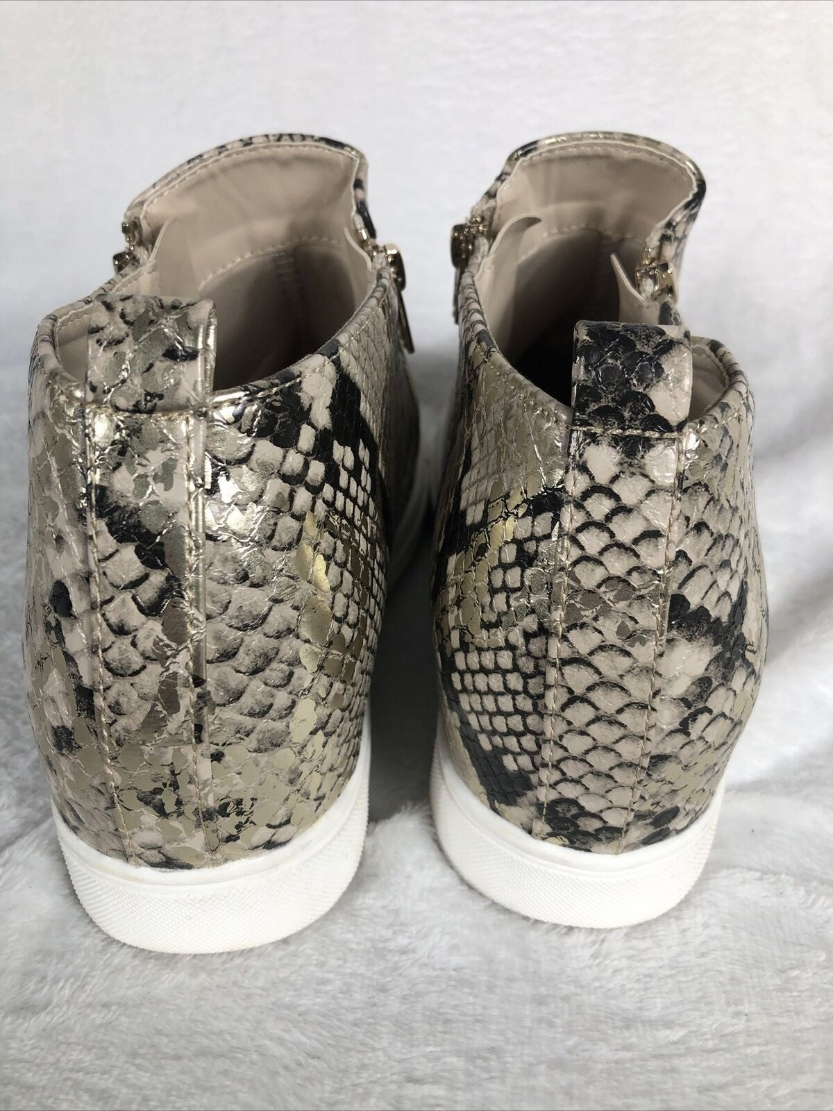 Metallic Time And True Faux Snake Skin Women’s Shoes 2 Zippers  Size 9 1/2