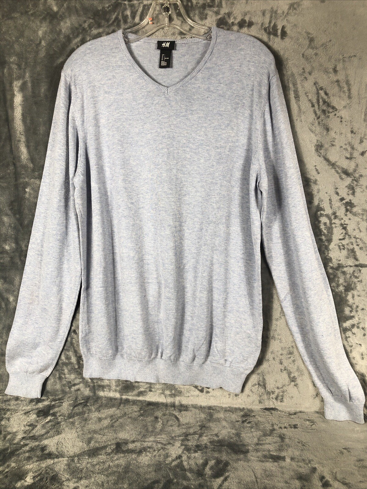 H&M Sweater Men’s Pull Over V-Neck Light Blue Long Sleeves Adult Large