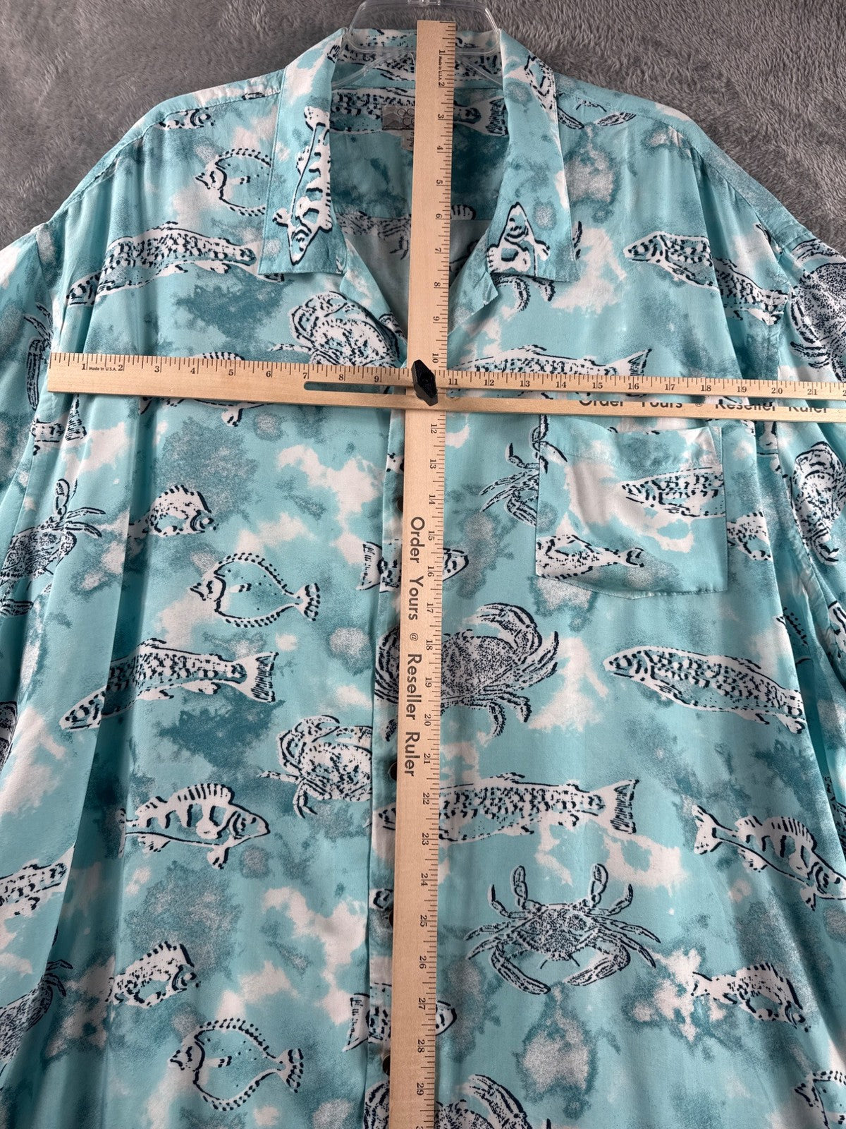 Vintage Button-Up Hawaiian Shirt Crab & Fish Print Short Sleeves Beach Theme
