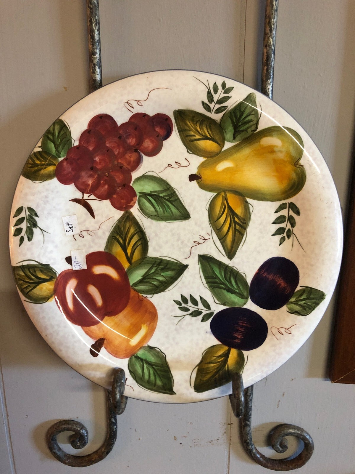 Oneida Vintage Fruit Hand-Painted 10.5" Ceramic Plates - Dishwasher Safe - Set