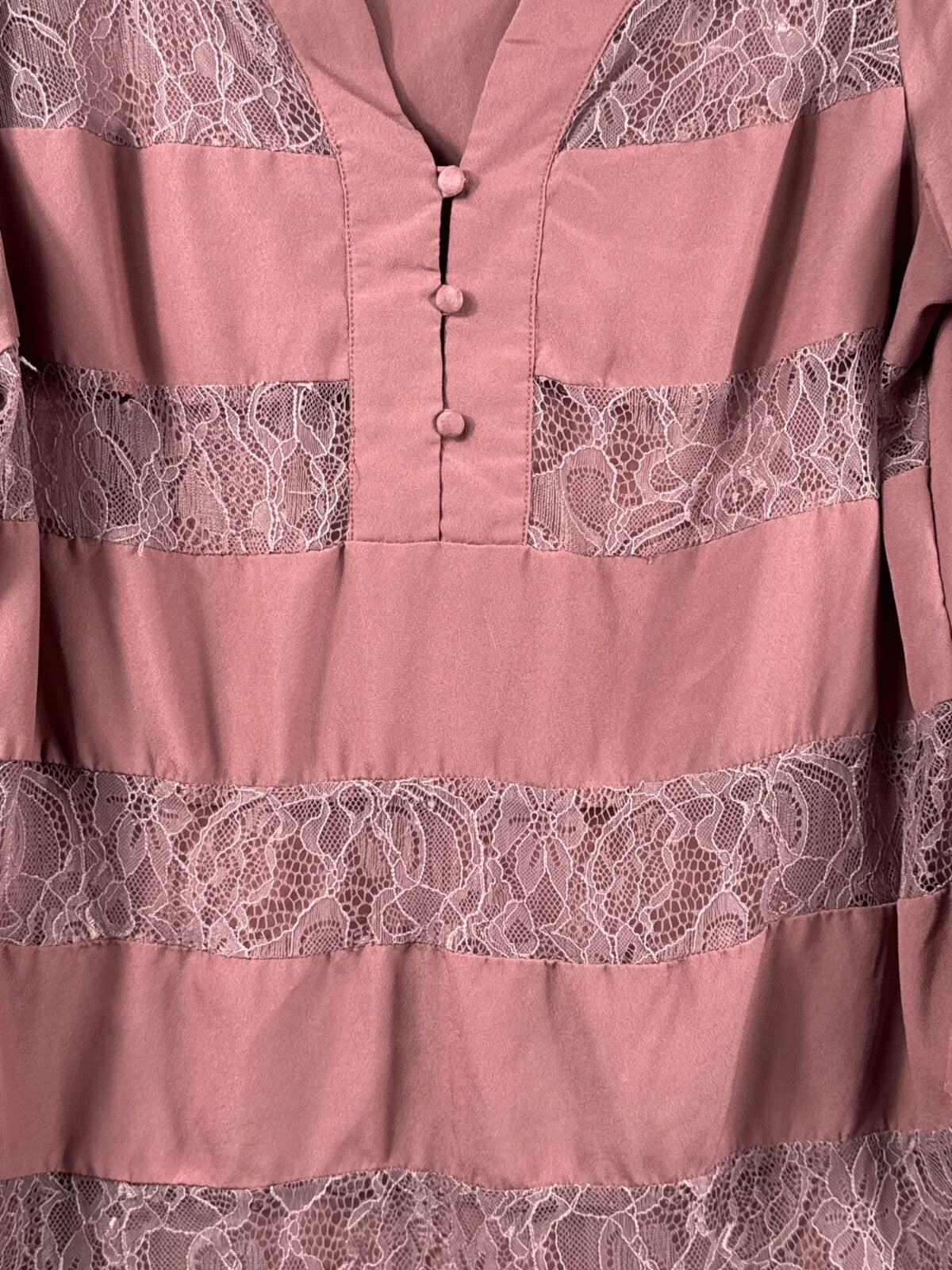 Massimo Womens Shirt Mauve Floral Lace inserts 3/4 Sleeve V Neck Blouse Top Size