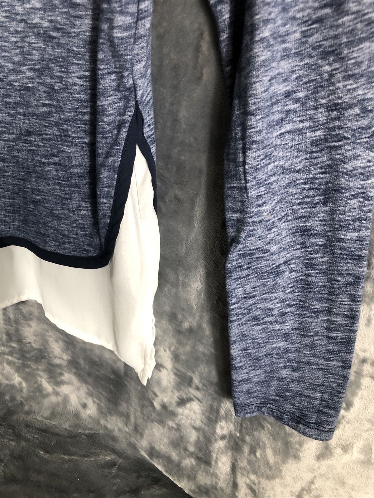 The Limited Women’s Sweater Pull Over Size Small Blue