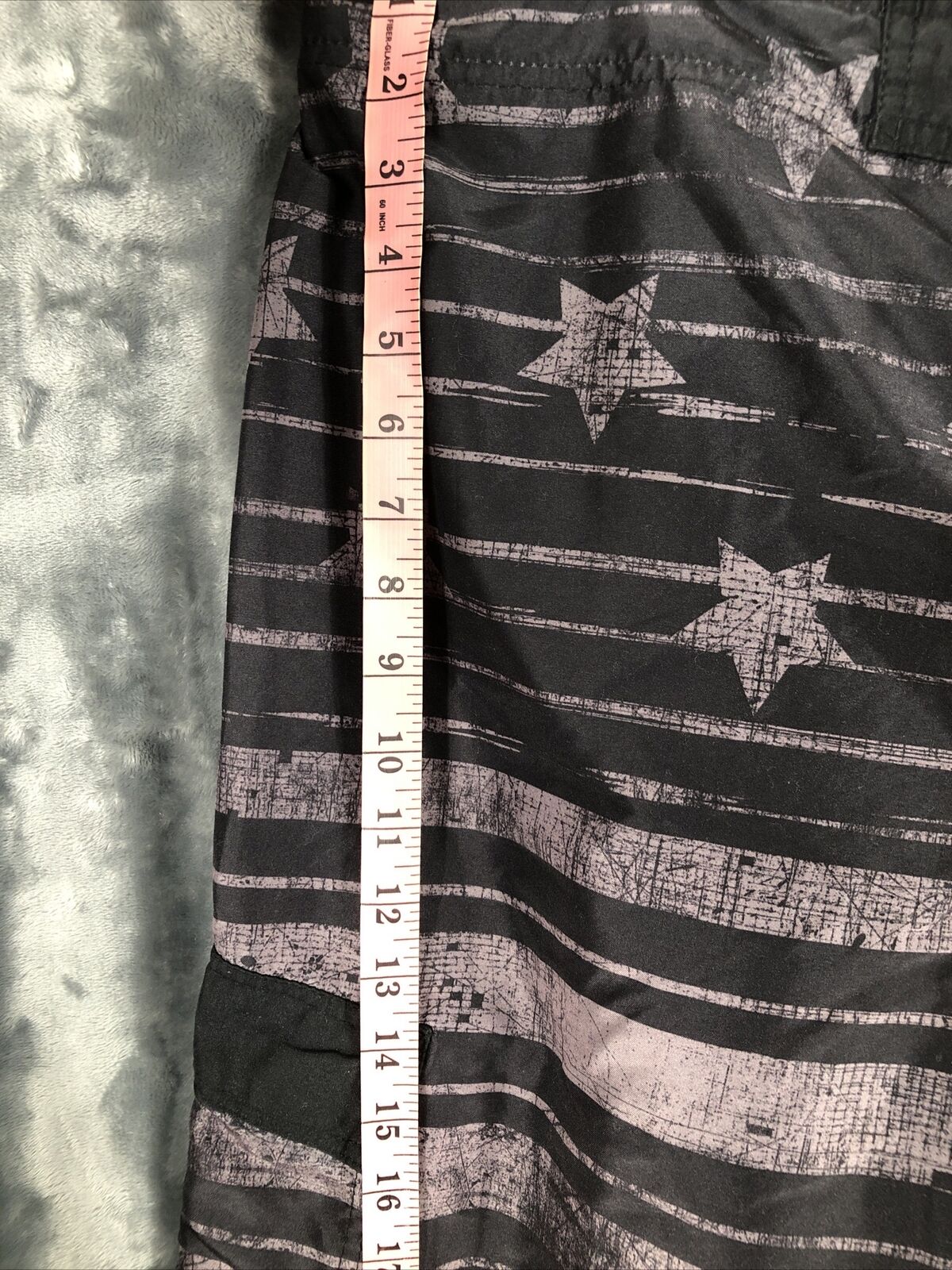Joe Boxer Shorts Mens Size X-LARGE Pockets  Graphic Detail