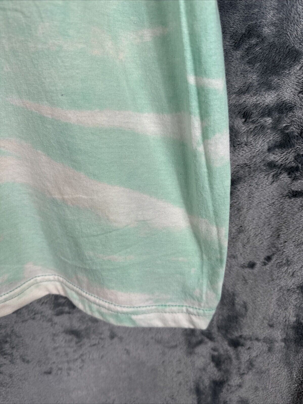 Think Outside The Box Gildan Softstyle Graphic T-Shirt XL Tie-Dye Green/White