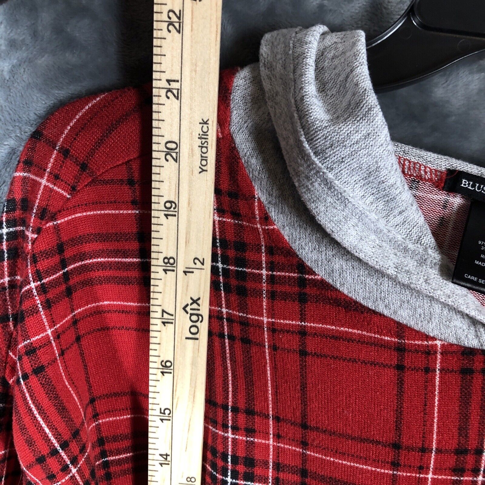 Blush In Bloom Women’s  Hoodie Red Plaid Front Tie Size Medium
