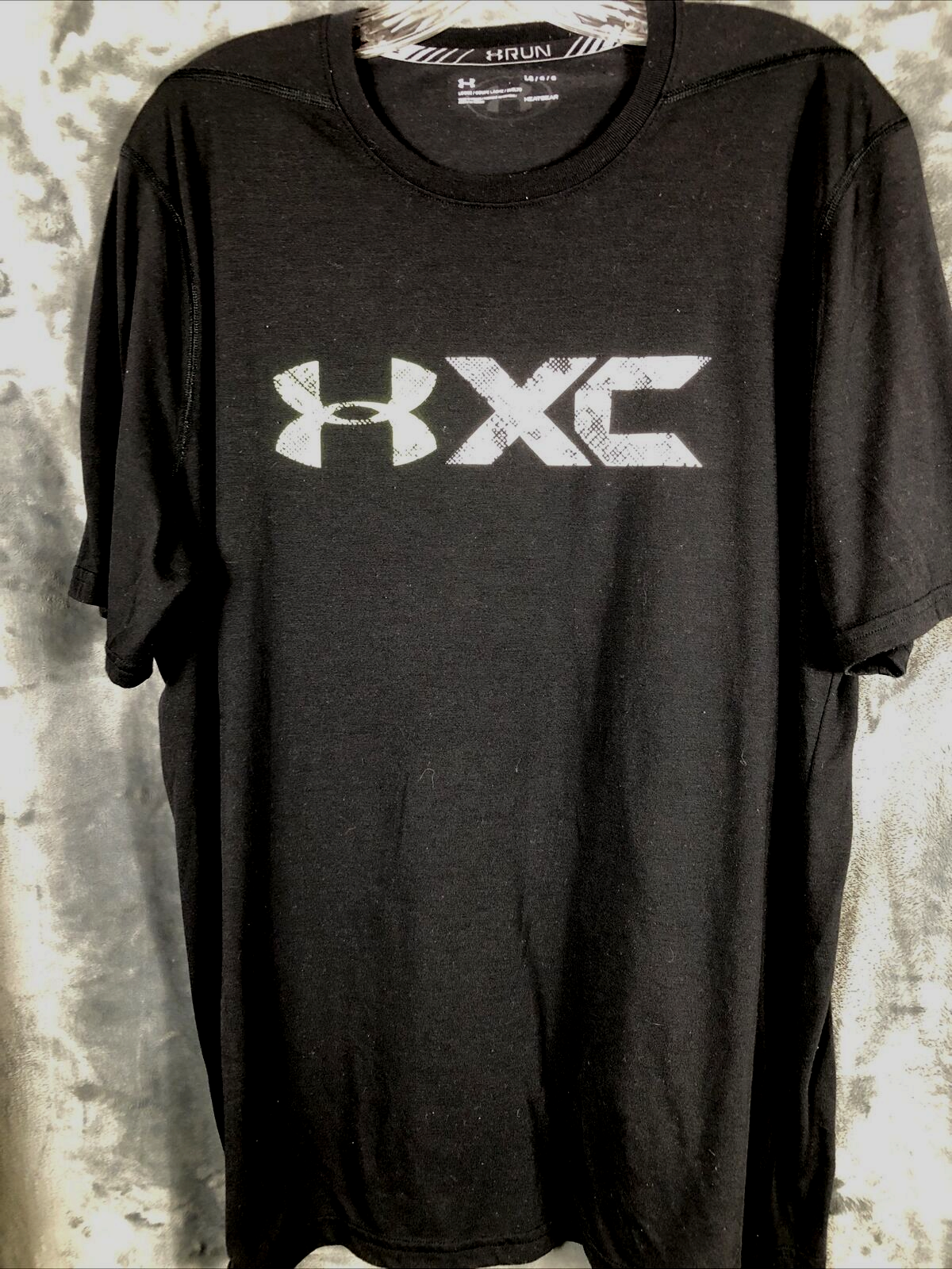Under Armor Mens Shirt  Black Size Large Loose Fit T Shirt