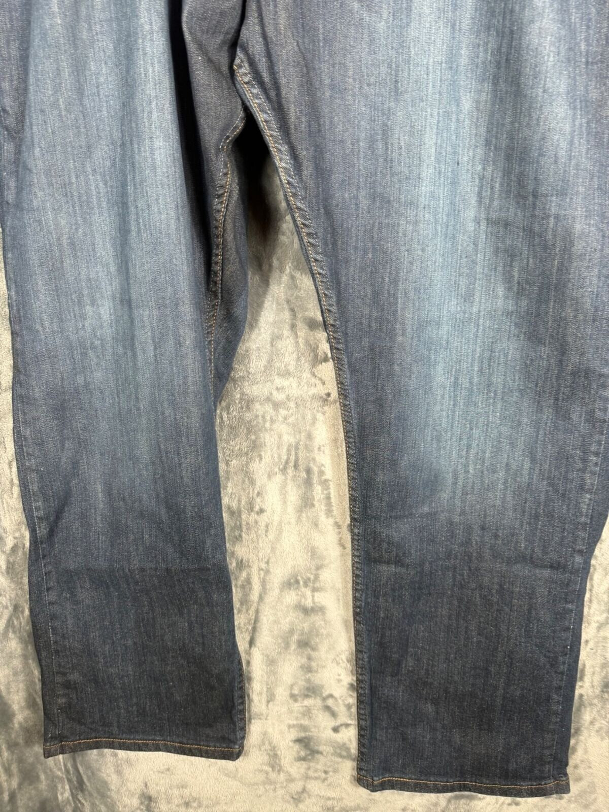Wrangler Denim Men's Pants Relaxed Fit Jeans Adult Size Men’s 42-30