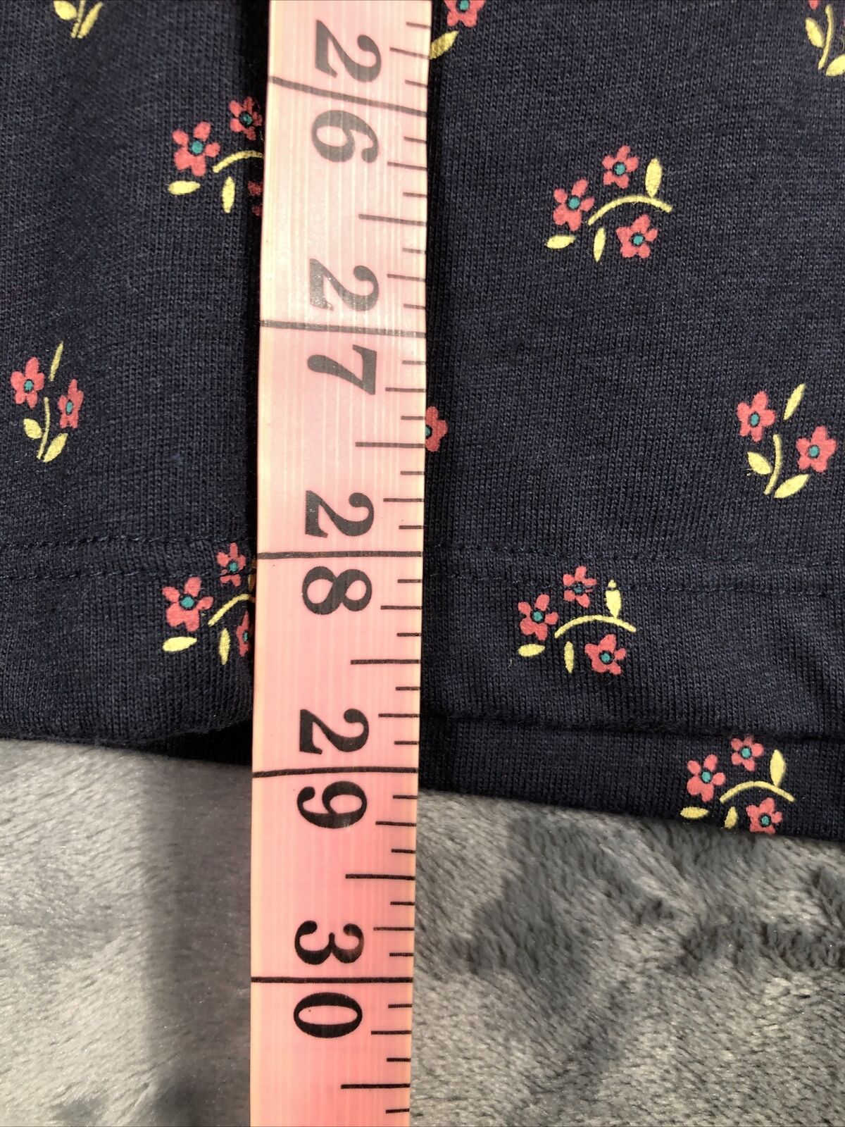 Forever 21 , Men L , Floral Detail