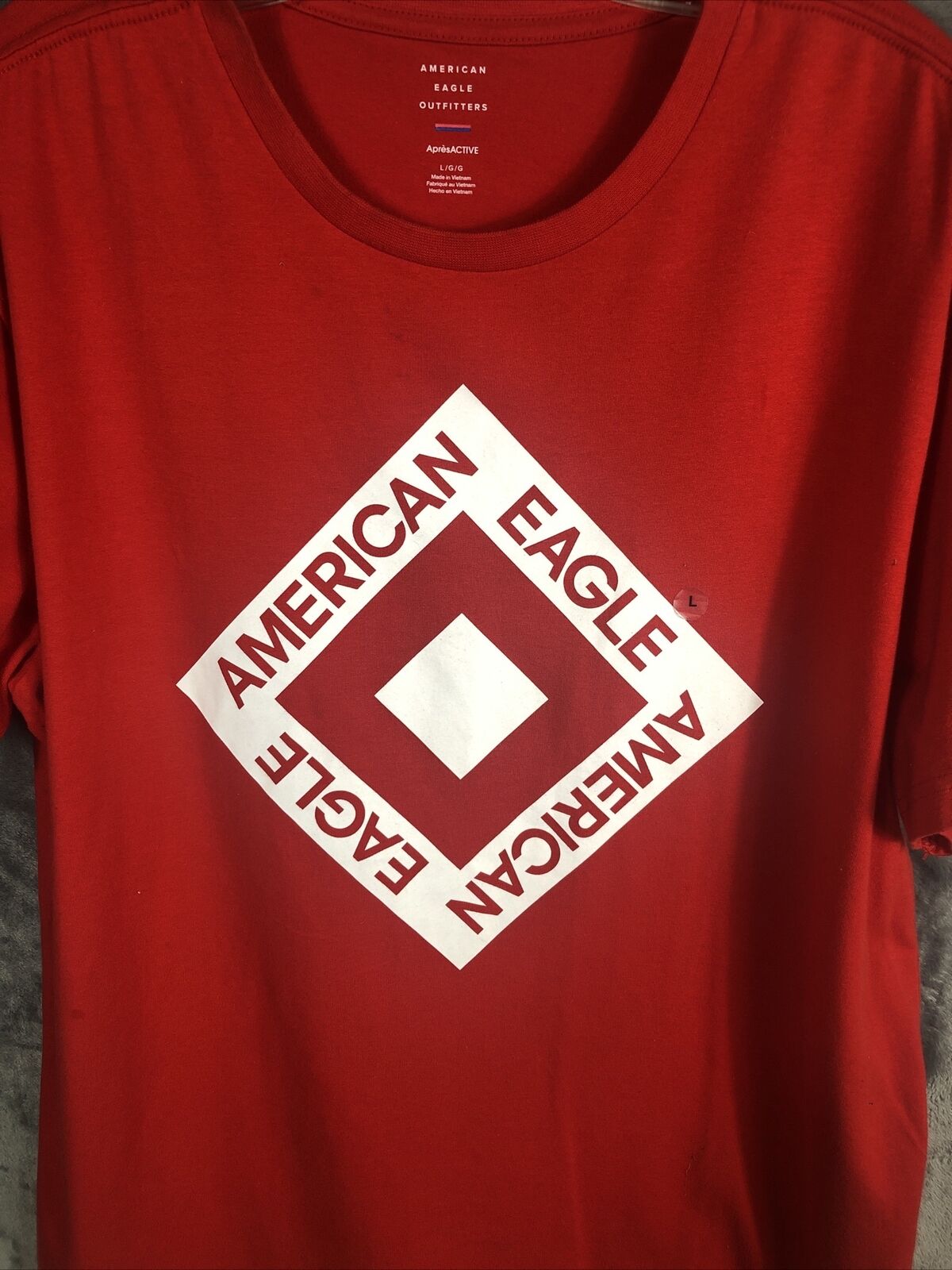 American Eagle Men’s T-Shirt Adult Size Large Red Shirt Short Sleeves