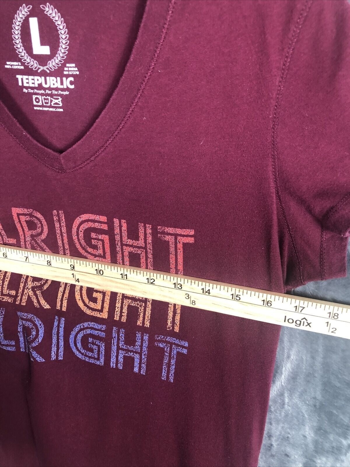 Womens T Shirt Funny "Alright Alright Alright" Shirt Size Adult Large V-Neck
