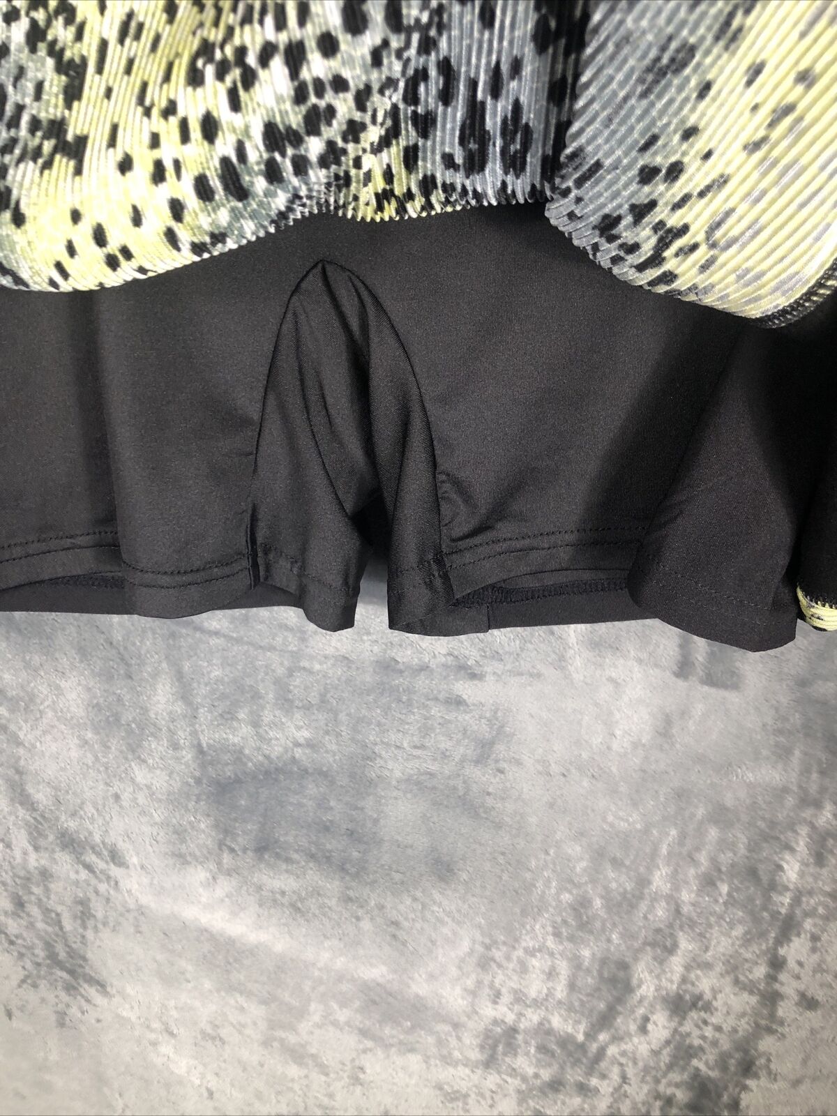 Jamie  Sadock Women’s Skort Size 4 Short Black With Animal Print 2 Zippers Front