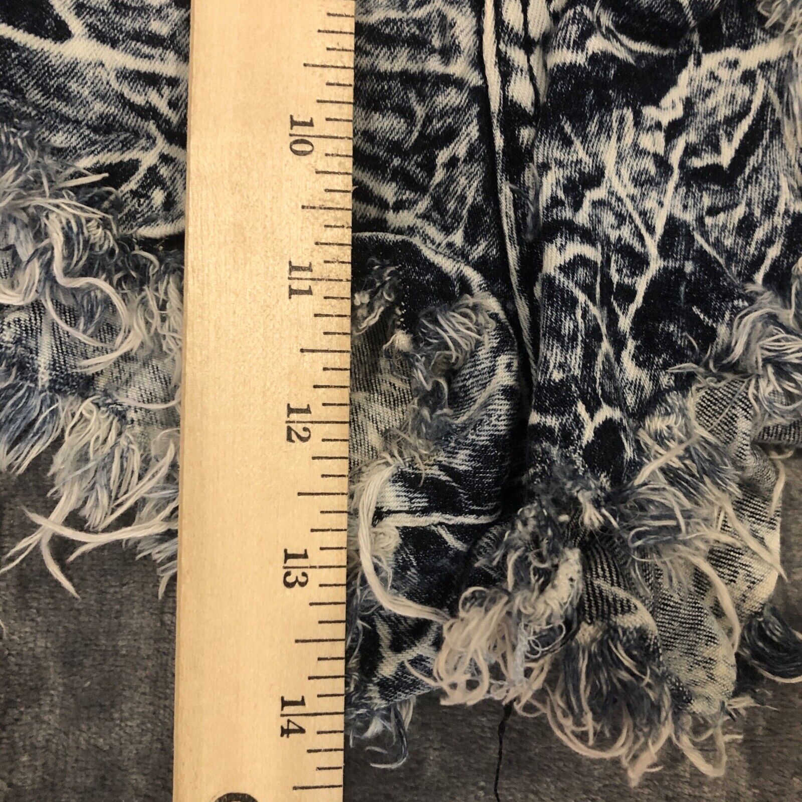 Aphrodite Distressed Stretch Denim Shorts Blue Acid Wash Made In USA Size S