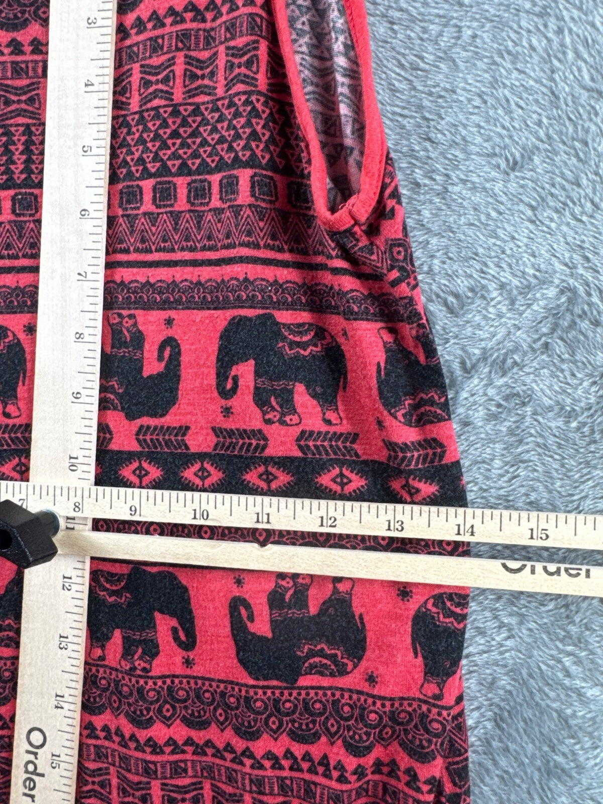 Rue 21 XS Red & Black Elephant Print Sleeveless Tank Top Lightweight 100% Rayon