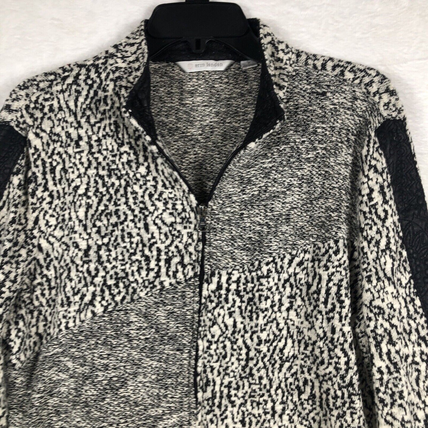 Women's Sweater Animal Print Erin London Jacket Size Adult Medium