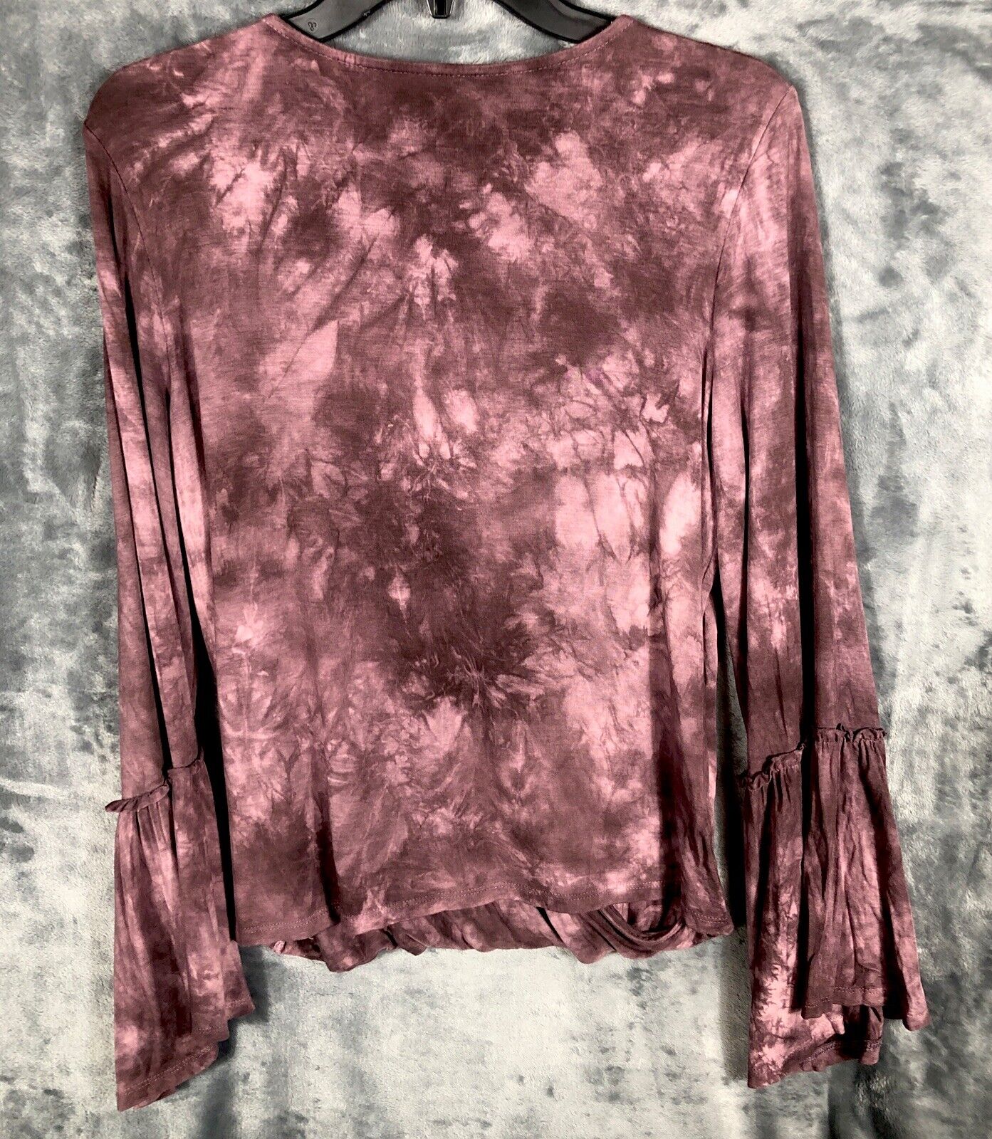 American Eagle V Neck Flare Sleeve Tie Dye Top Long Sleeve Womens Purple Medium