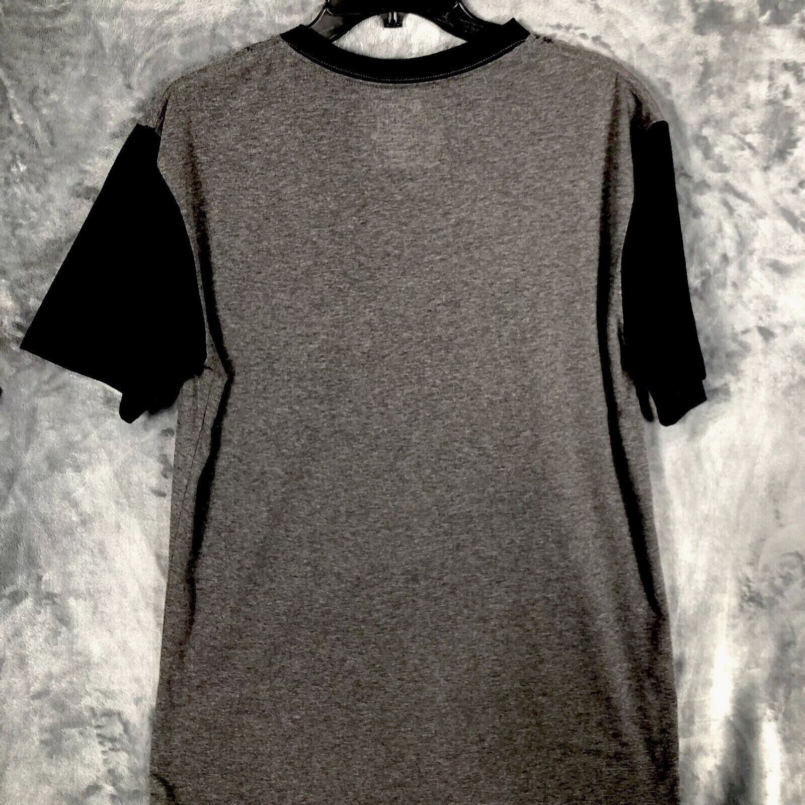 It Works Womans T Shirt L Gray & Black Ring-Spun It Works Global Graphic Shirt