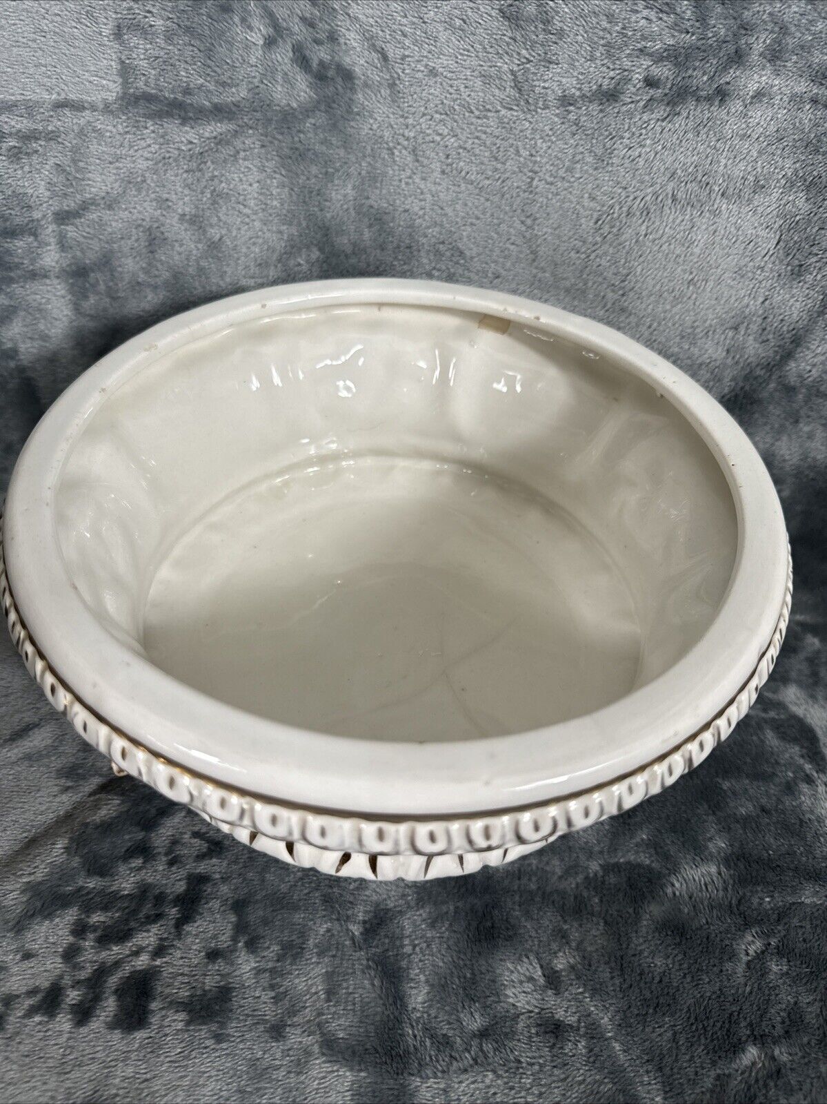 Beautiful Capodimonte Italy Large Lidded Footed Hand Painted Centerpiece Dish