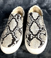 Snakeskin Pattern Mens Slip-On Sneakers With White Sole Shoes