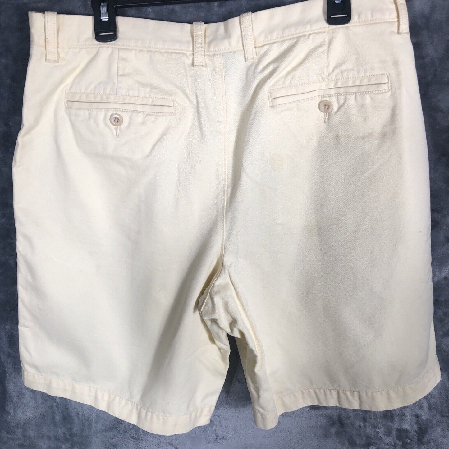 Madison Clothing Men's Size 36 10-Inch Inseam Yellow Cotton Chino Shorts NWT