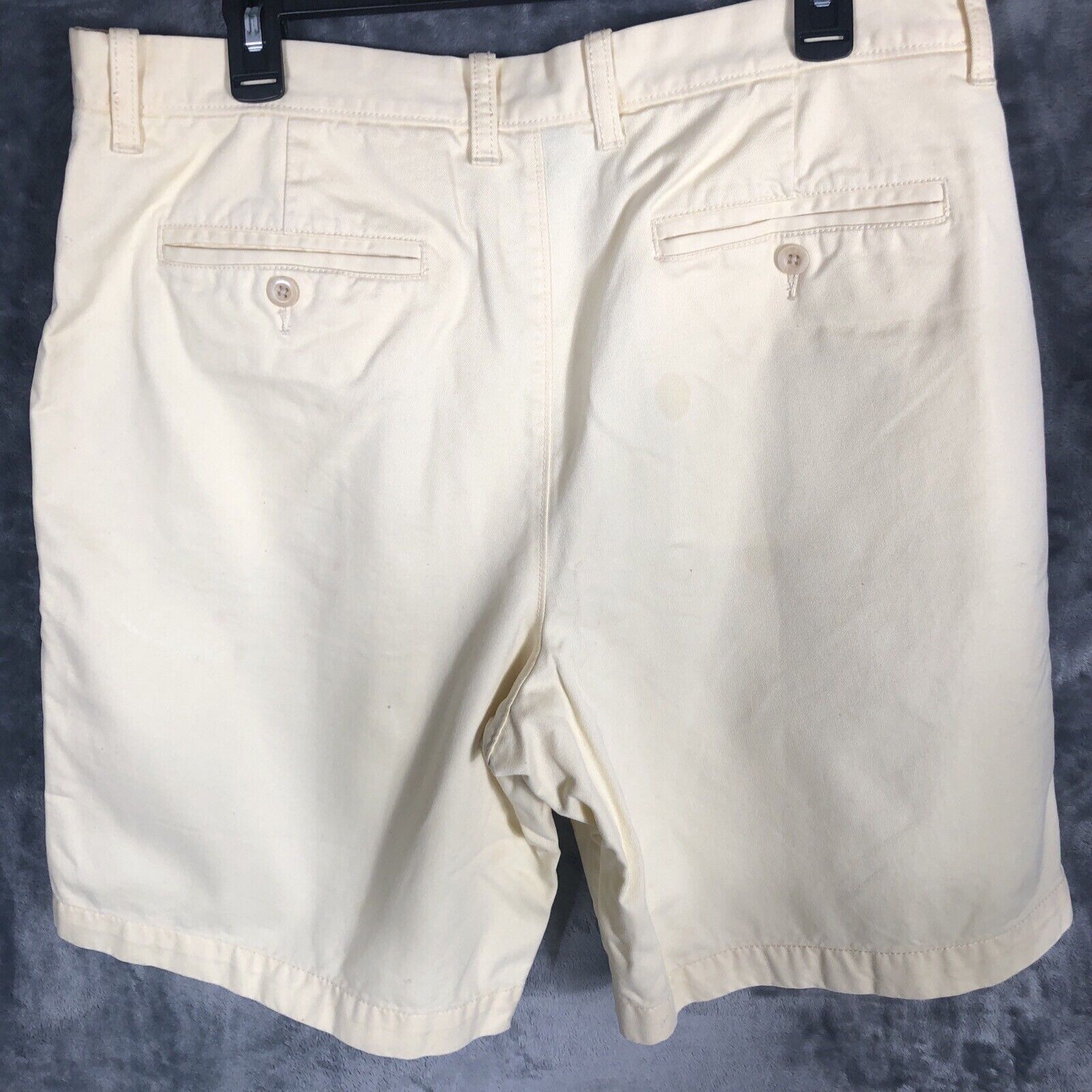 Madison Clothing Men's Size 36 10-Inch Inseam Yellow Cotton Chino Shorts NWT