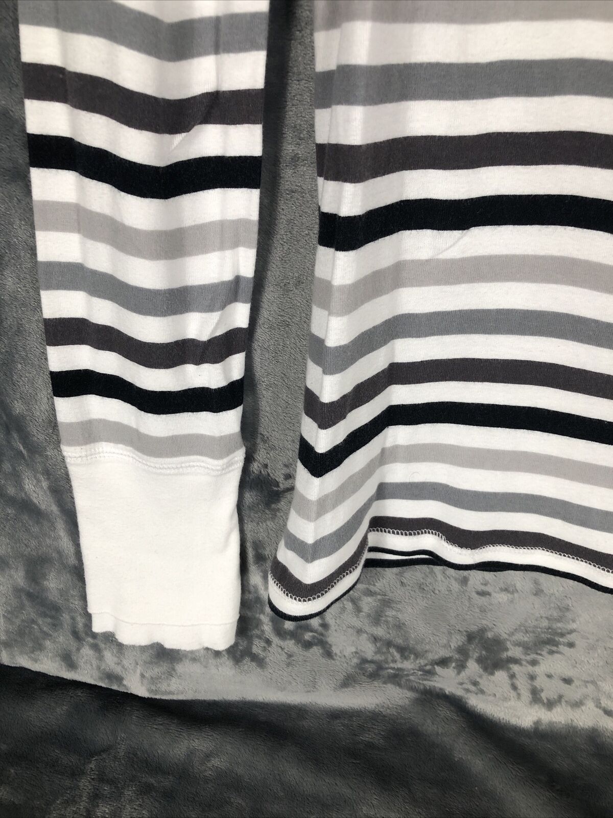 Arizona Women’s Sweater Long Sleeve Striped Size Large