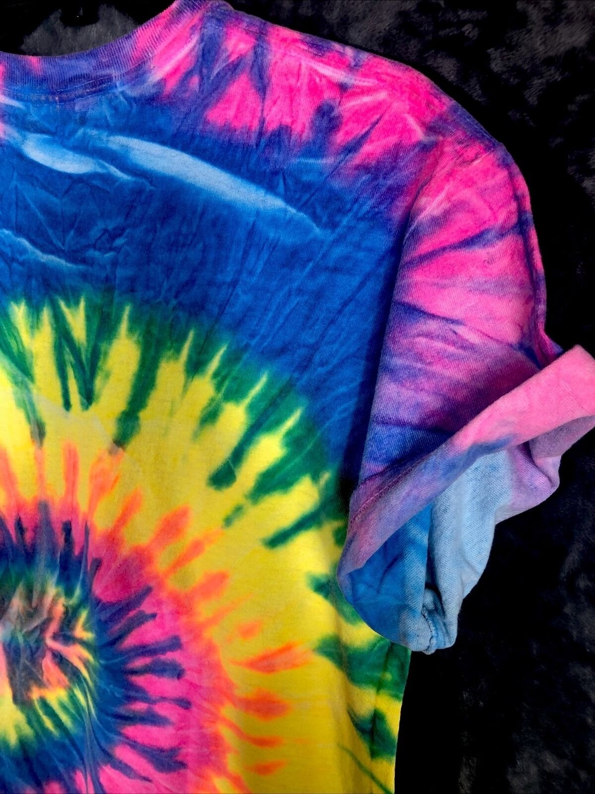 Unisex Tie-Dyed Hippie Swirl Arizona T-Shirt Size Adult Medium