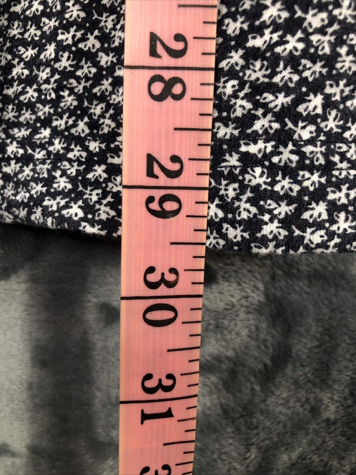 Gap Lived In Woman’s Size Large Grey