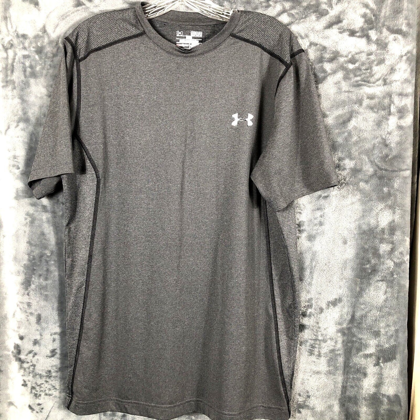 Under Armour Heatgear T Shirt Size Medium Mens Gray Short Sleeve Raglan Loose