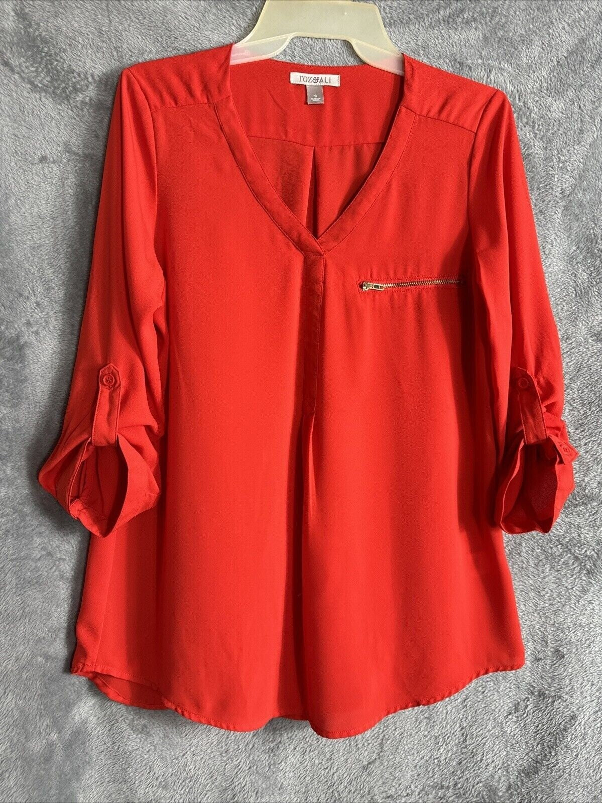 Roz & Ali Womens Red V-Neck Blouse With Zipper Detail Size S
